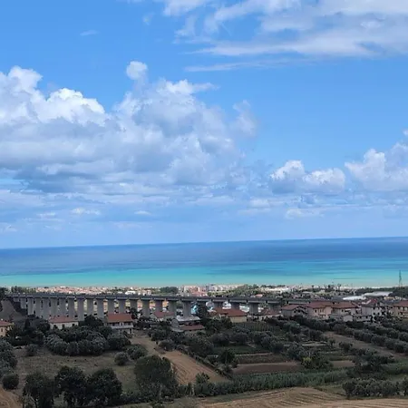 Quadrilocale Spazioso Vista Mare Montagna Relax * Montone (Abruzzo)
