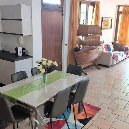 Quadrilocale Spazioso Vista Mare Montagna Relax شقة Montone (Abruzzo)