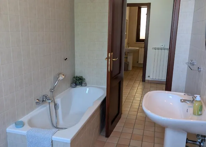 شقة Quadrilocale Spazioso Vista Mare Montagna Relax Montone (Abruzzo)